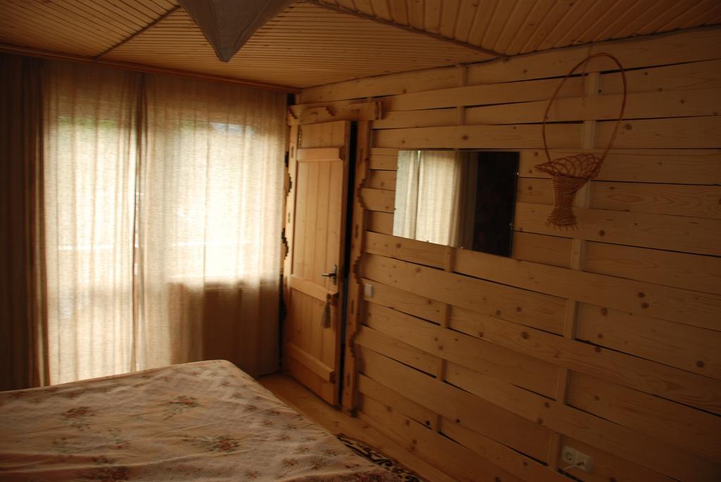 Sadyba Lileya Werchowyna Zimmer foto